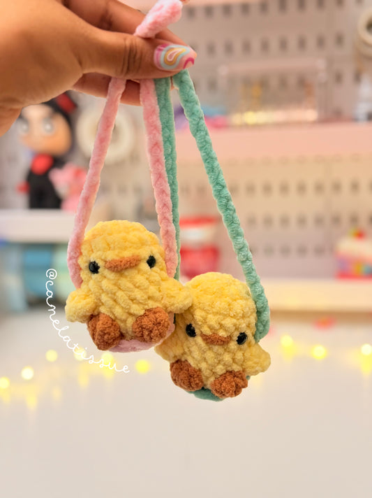 Swinging Chick🐥